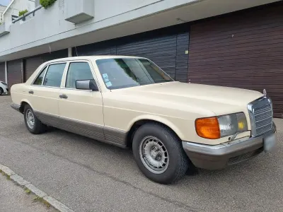 Gebraucht Mercedes 500 231 PS (169 kW) 1983 Gelb Limousine