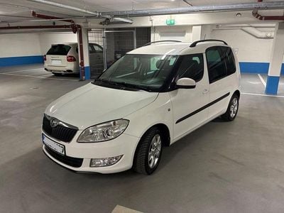 Gebraucht Skoda Roomster 105 PS (77 kW) 2013 Weiß Van / Kleinbus
