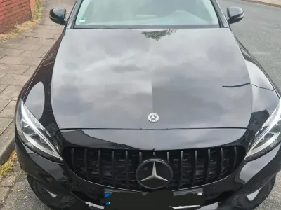Gebraucht Mercedes C220 170 PS (125 kW) 2018 Schwarz Limousine