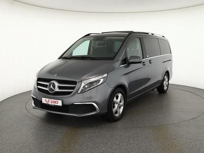 Grau Gebraucht 2021 Mercedes V300 Van / Kleinbus | 52.785 € (Fairer Preis)