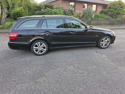 Mercedes E200