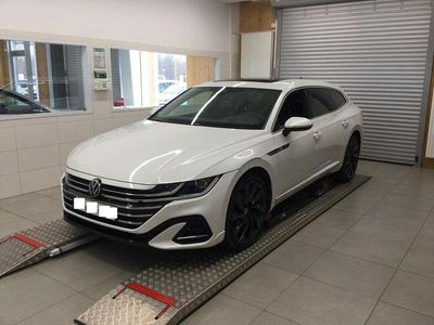 Gebraucht VW Arteon R-line 200 PS (147 kW) 2023 Oryxweiß perlmutteffekt Kombi