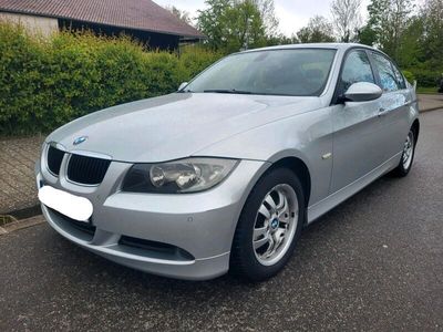 gebraucht BMW 320 D Limousine sehr guter Zustand*TÜV02/25*ATM*Schiebedach*