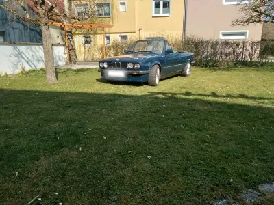 Gebraucht BMW 320 Cabriolet 129 PS (94 kW) 1989 Blau Cabrio