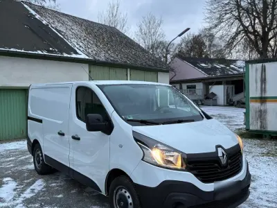 Gebraucht Renault Traffic 90 PS (66 kW) 2015 Weiß Van