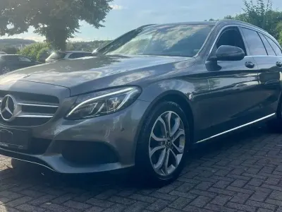 Gebraucht Mercedes C220 170 PS (125 kW) 2018 Selenitgrau  metalliclack Kombi