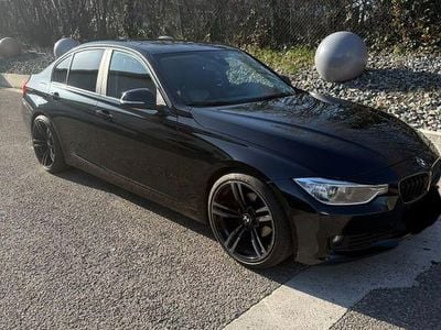Gebraucht BMW 320 Efficient Dynamics 163 PS (119 kW) 2014 Schwarz Limousine