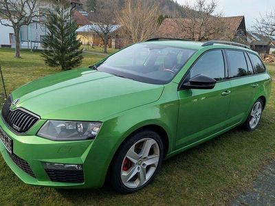 Gebraucht Skoda Octavia vRS 184 PS (135 kW) 2015 Grün Kleinwagen