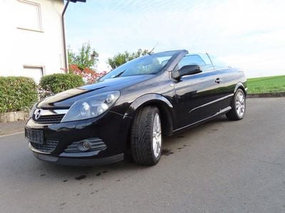 Begagnad Opel Astra Cabriolet Cosmo 140 HK (102 kW) 2009 Svart Cab