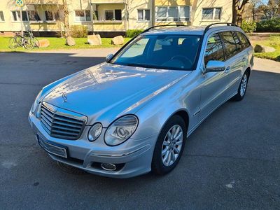 Mercedes 220