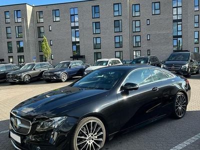 Gebraucht Mercedes E220 AMG line 194 PS (142 kW) 2018 Schwarz Coupé