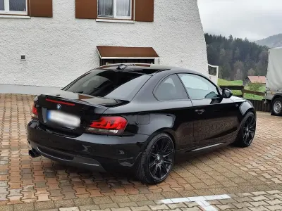 Gebraucht BMW 135 Coupé 326 PS (239 kW) 2011 Schwarz Coupé