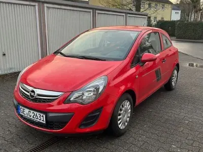 Gebraucht Opel Corsa Edition 69 PS (50 kW) 2014 Rot Kleinwagen