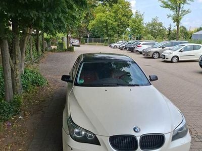 Weiß Gebraucht 2004 BMW 530 Limousine | 2.850 € (Superpreis)