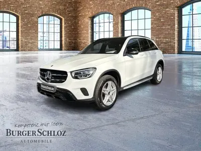 Gebraucht Mercedes GLC300e 194 PS (142 kW) 2021 Polarweiß uni SUV