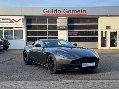 Aston Martin DB11