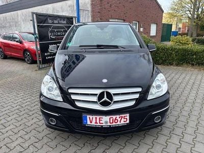 Usata Mercedes B200 136 CV (100 kW) 2011 Nero Monovolume