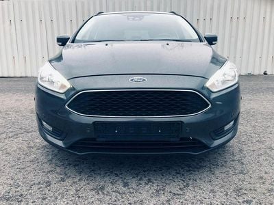 Usado Ford Focus Sport 150 HP (110 kW) 2016 Cinzento Carrinha