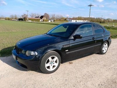 Second-hand BMW 318 M Sport 143 CP (105 kW) 2003 Negru