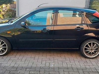 Usata Ford Focus 100 CV (73 kW) 2003 Nero Utilitaria