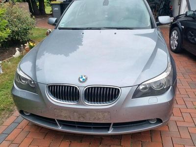 BMW 523