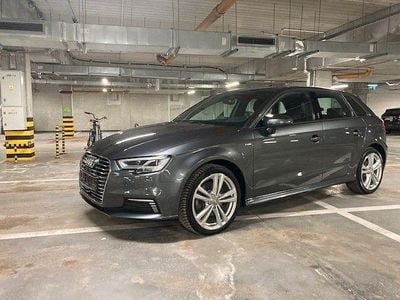 Second-hand Audi A3 Sportback e-tron Sport 150 CP (110 kW) 2020 Gri Hatchback