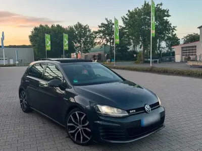 Gebraucht VW Golf VII GTD 184 PS (135 kW) 2014 Schwarz Kleinwagen