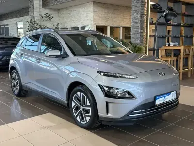 Usata Hyundai Kona Edition 30+ 100 kW (136 CV) 2022 Argento SUV