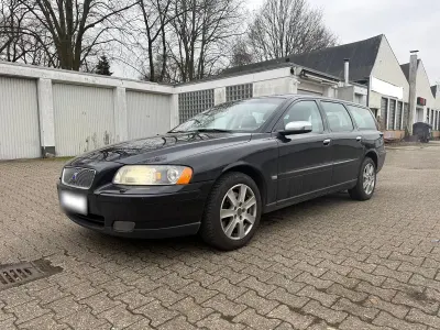 Używany Volvo V70 103 KM (75 kW) 2005 Andere farben Kombi