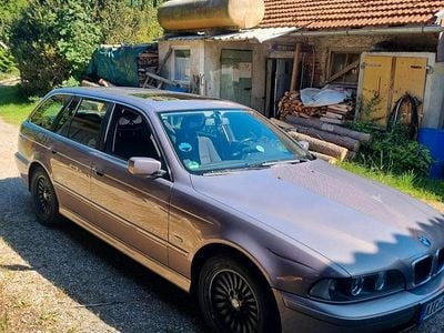 BMW 525