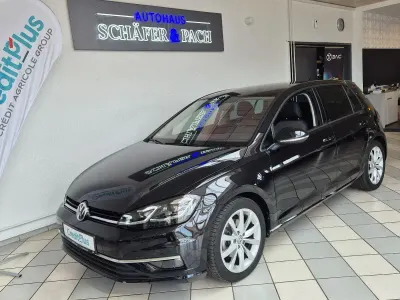 Gebraucht VW Golf VII Highline 125 PS (91 kW) 2018 Schwarz Limousine