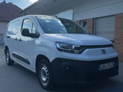Gebraucht Fiat Doblò 131 PS (96 kW) 2023 Weiß Van / Kleinbus
