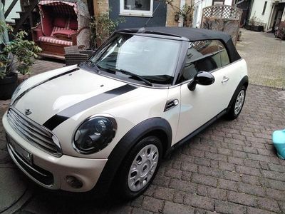 Weiß Gebraucht 2015 Mini Cooper Chili Kleinwagen | 10.300 € (Guter Preis)
