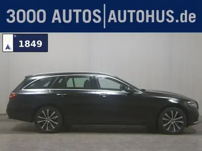 Gebraucht Mercedes E300 Avantgarde 320 PS (235 kW) 2022 Schwarz Kombi