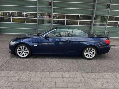 Usata BMW 330 Cabriolet 245 CV (180 kW) 2010 Blu Cabrio