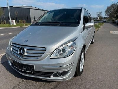 Usado Mercedes B170 116 HP (85 kW) 2007 Prateado Monovolume