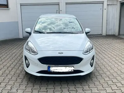 Gebraucht Ford Fiesta Cool & Connect 95 PS (69 kW) 2020 Weiß Kleinwagen