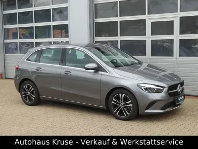 Gebraucht Mercedes B180 Progressive 136 PS (100 kW) 2025 Grau Kleinwagen