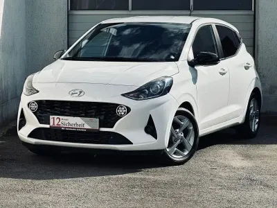 Gebraucht Hyundai i10 GO! 67 PS (49 kW) 2023 Weiß Kleinwagen