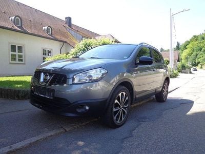 Grau Gebraucht 2013 Nissan Qashqai 360º SUV | 9.500 € (Etwas zu teuer)