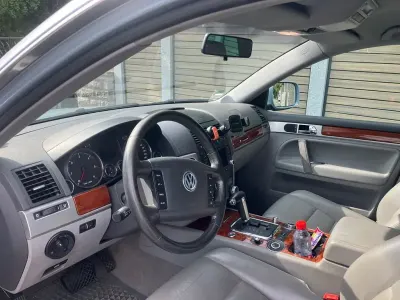 Gebraucht VW Touareg 224 PS (164 kW) 2005 Silber SUV