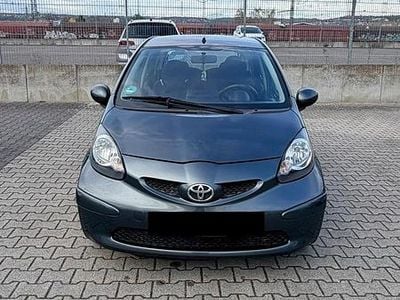 Usata Toyota Aygo 68 CV (50 kW) 2007 Grigio Utilitaria