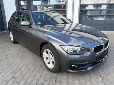 Gebraucht BMW 318 Advantage 150 PS (110 kW) 2015 Grau Kombi