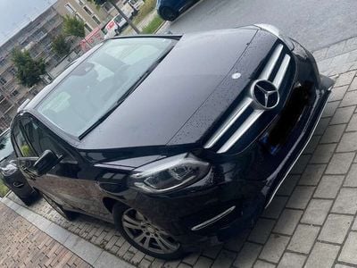 Mercedes B180