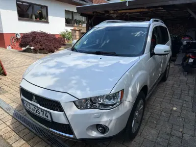 Gebraucht Mitsubishi Outlander Instyle 156 PS (114 kW) 2010 Weiß SUV
