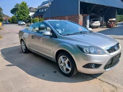 Gebraucht Ford Focus Cabriolet Titanium 145 PS (106 kW) 2009 Silber Cabrio