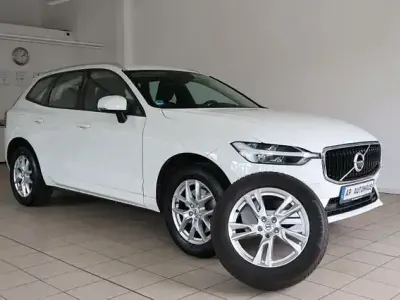 Gebraucht Volvo XC60 Momentum 250 PS (183 kW) 2018 Ice white SUV