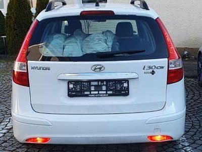 Gebraucht Hyundai i30 Edition+ 109 PS (80 kW) 2010 Weiß Kombi