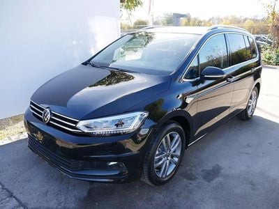 Grenadilla schwarz metallic Neu 2025 VW Touran Comfortline Van / Kleinbus | 40.590 € (Guter Preis)