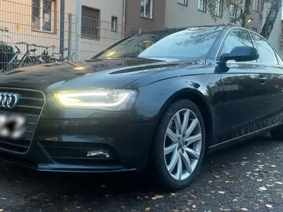 Gebraucht Audi A4 Ambition 150 PS (110 kW) 2014 Blau Limousine
